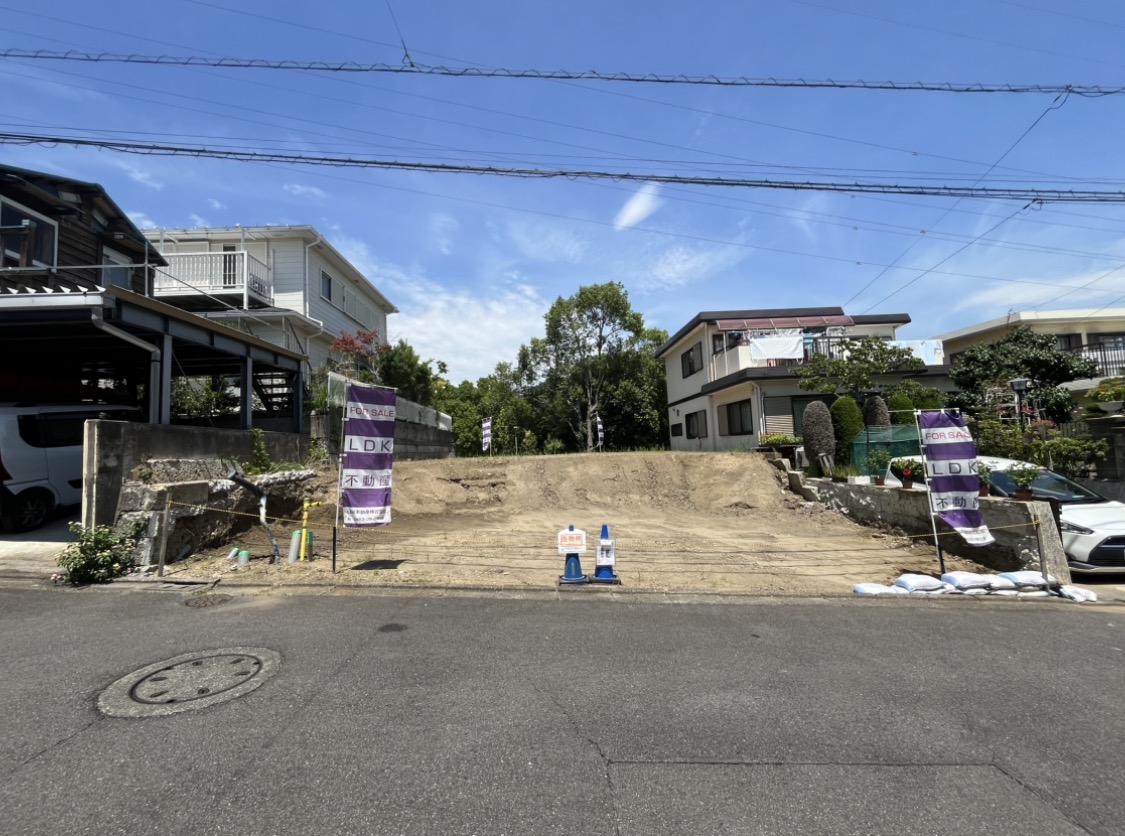 海と空にひらけた高台で、ゆとりある暮らしを 0
