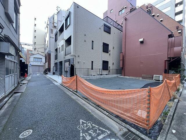 東京の中心で、新たな価値を築く角地 1